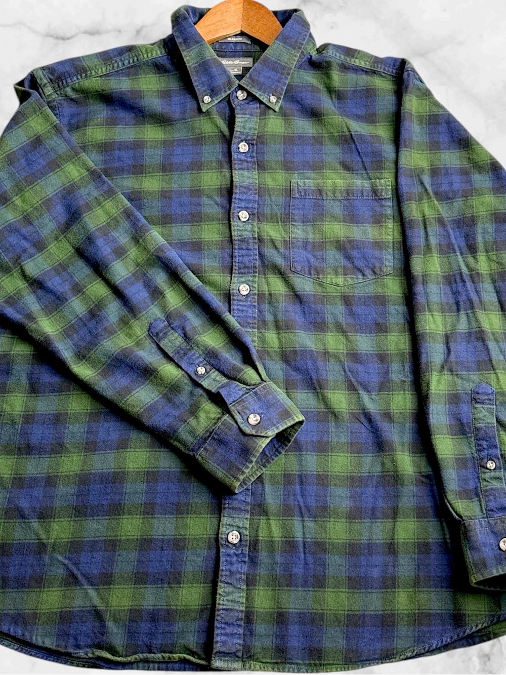 Eddie Bauer Mens XL Relaxed Fit Flannel Shirt Blue Green Plaid Button Down